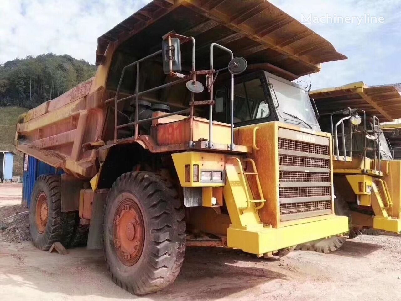 карьерный самосвал Komatsu HD465 komatsu truck mining