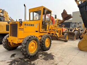 грейдер Komatsu GD511